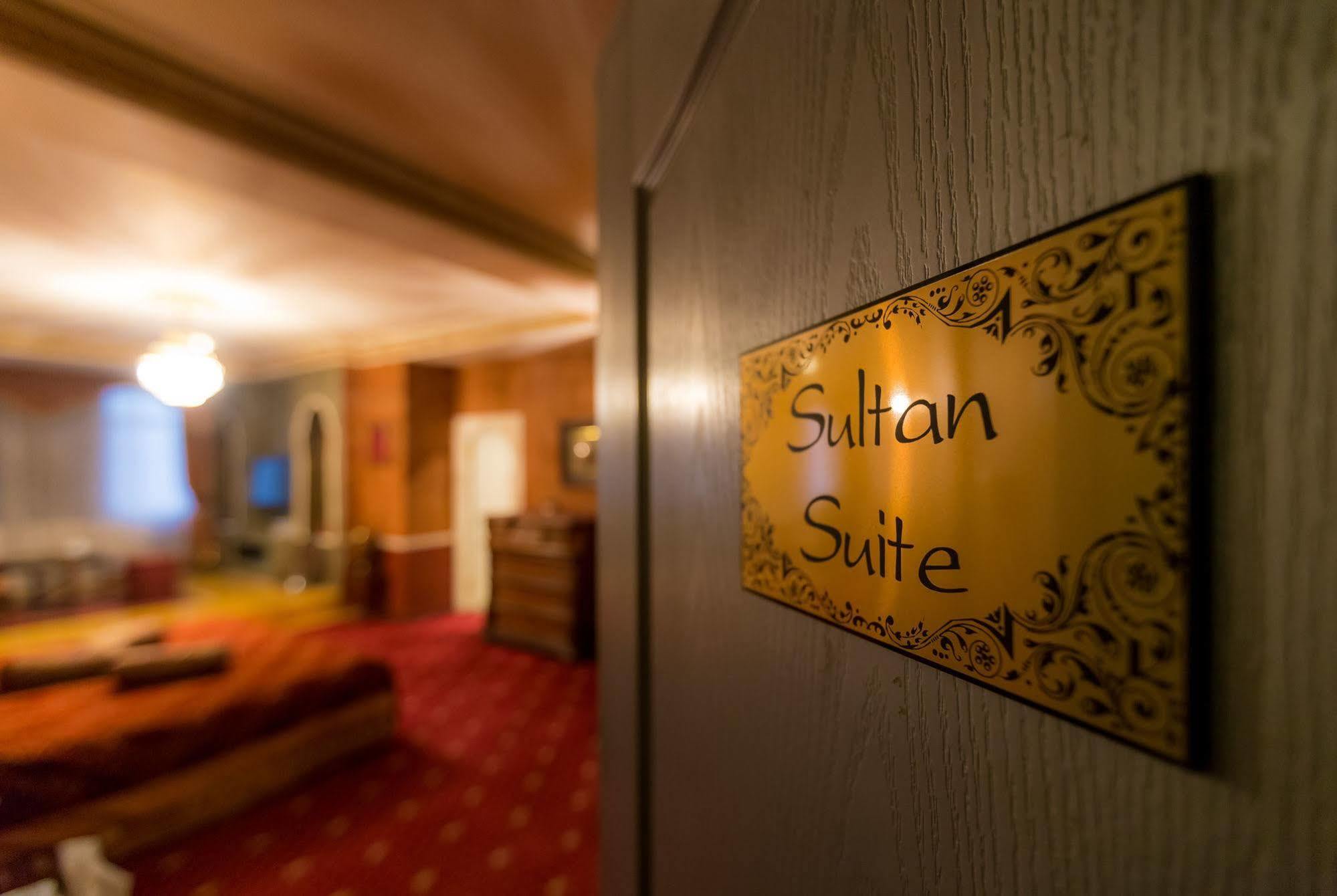 Caspian Palace Hotel 바쿠 외부 사진