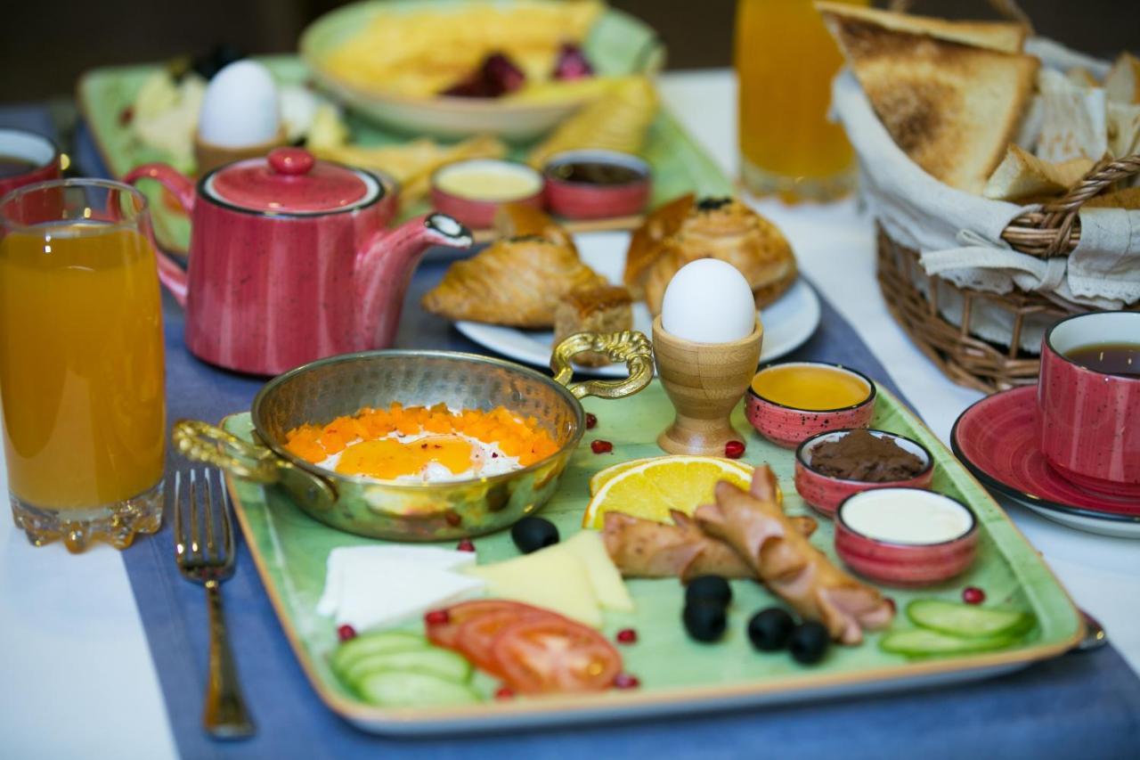 Caspian Palace Hotel 바쿠 외부 사진